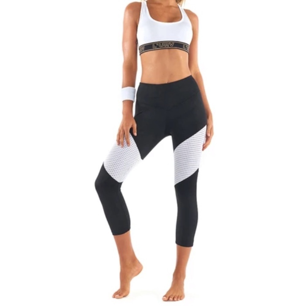 L’urve Race Ready Black with White Mesh Leggings.  Size XSmall.